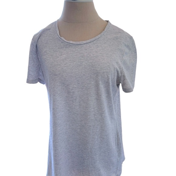 Banana Republic essential T-shirt - Picture 2 of 4